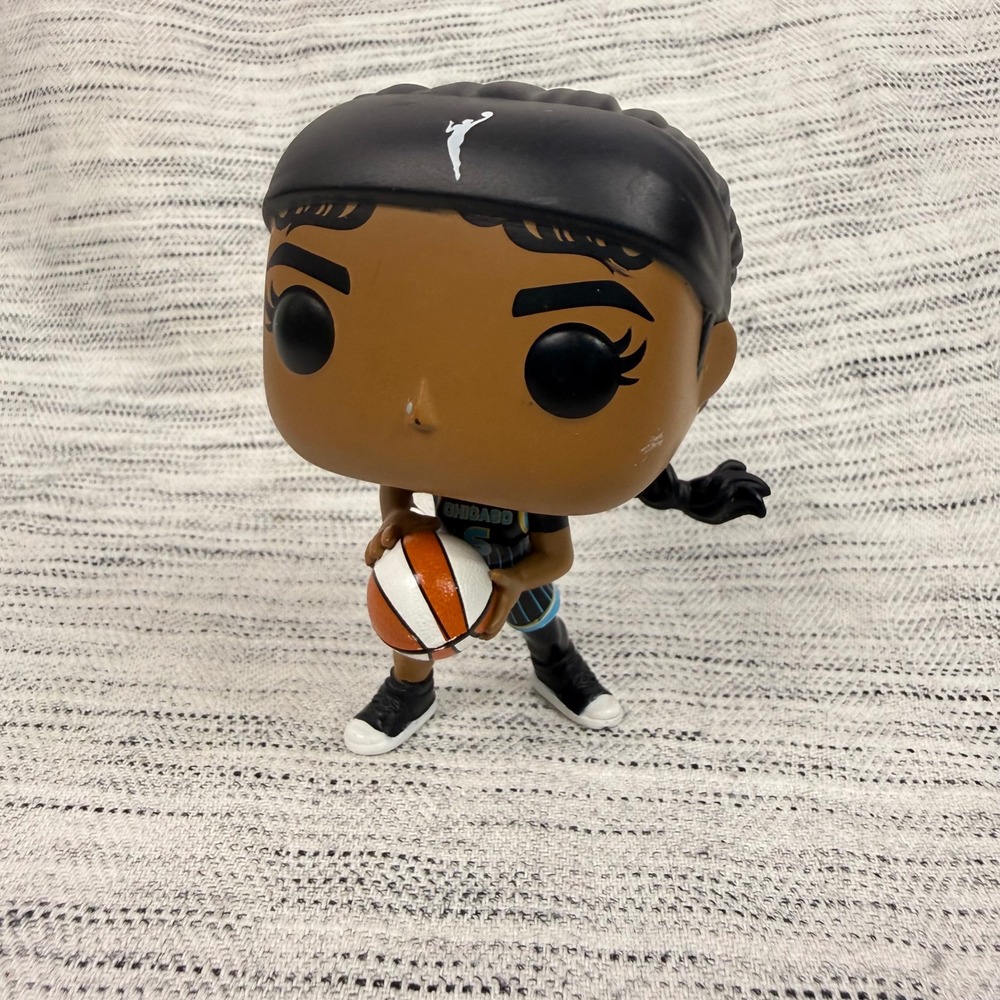 Funko Pop Chicago Sky WNBA Angel Reese Figure Explorer Edition Collectible Doll